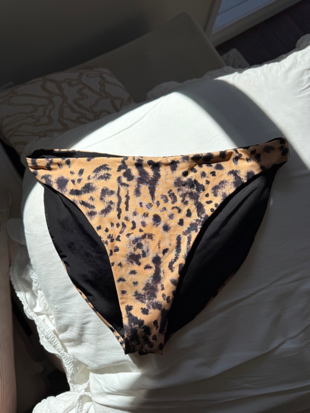 Beach Riot Chelsea Bottom Peach Leopard - Picture 3 of 7